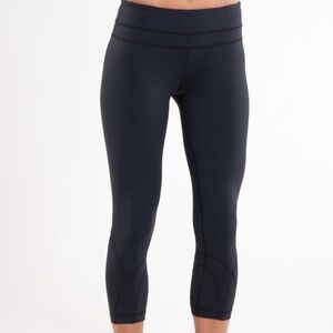 Lululemon Run: Inspire Crop Black Athletic Leggings Cropped w/ mesh Size 10